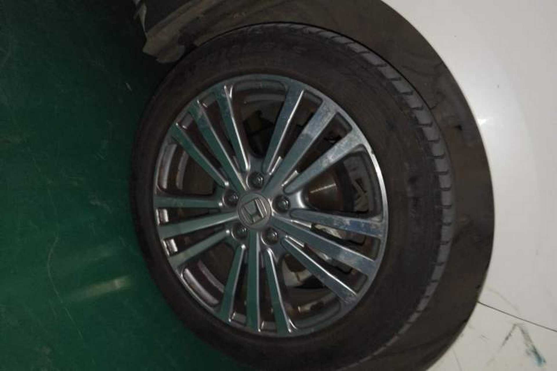 Used Honda Elysion 2016 2.4L Luxury Edition Right Front Wheel Hub
