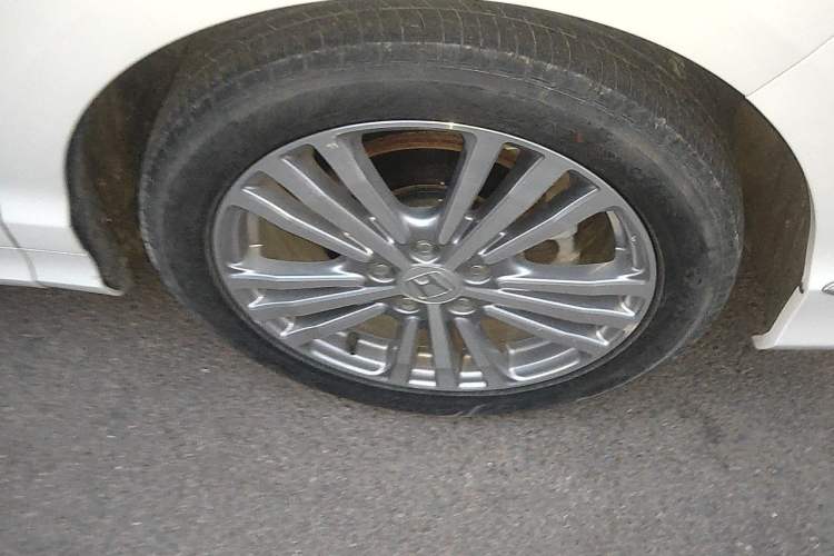 Used Honda Elysion 2016 2.4L Luxury Edition Right Front Wheel Hub