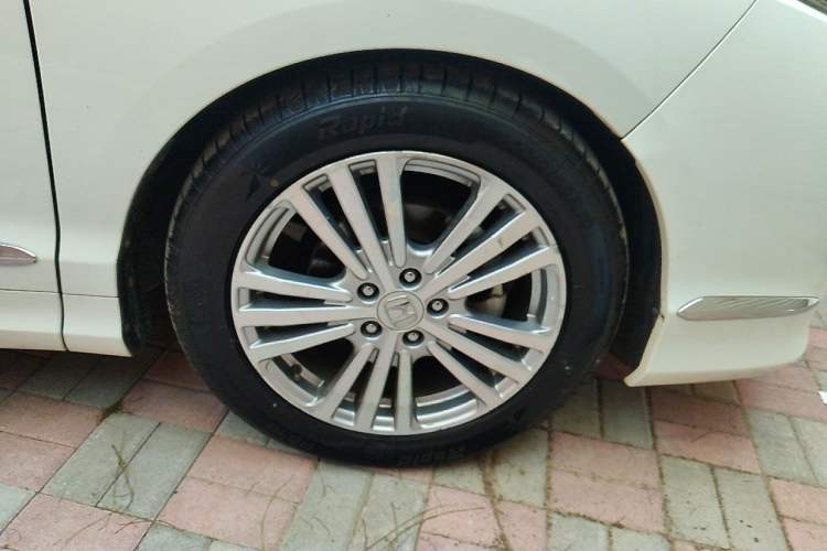 Used Honda Elysion 2016 2.4L Supreme Edition Right Front Wheel Hub
