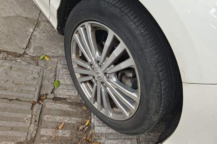 Used Honda Elysion 2016 2.4L Luxury Edition Right Front Wheel Hub