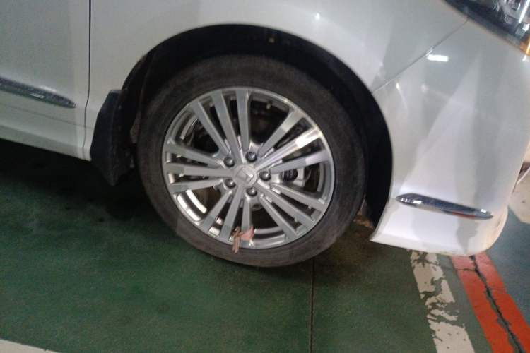 Used Honda Elysion 2016 2.4L Style Edition Right Front Wheel Hub