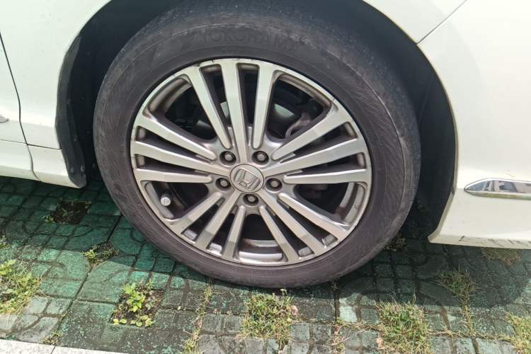 Used Honda Elysion 2016 2.4L Luxury Edition Right Front Wheel Hub