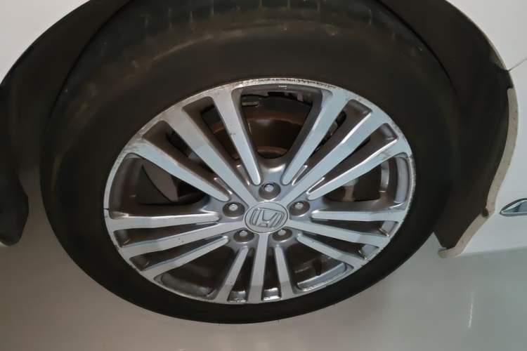 Used Honda Elysion 2016 2.4L Supreme Edition Right Front Wheel Hub