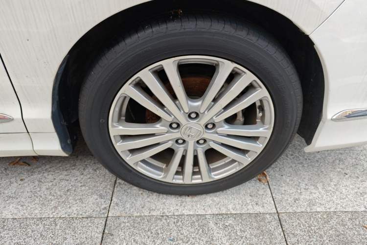 Used Honda Elysion 2016 2.4L Supreme Edition Right Front Wheel Hub