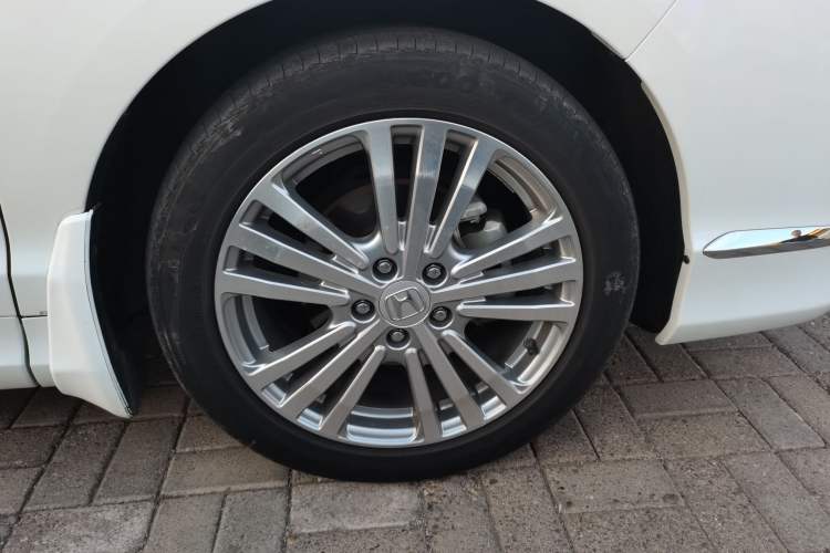 Used Honda Elysion 2016 2.4L Luxury Edition Right Front Wheel Hub
