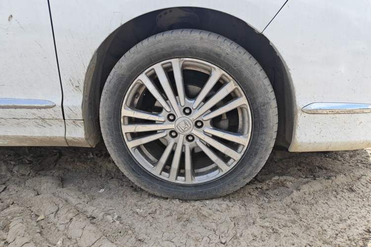 Used Honda Elysion 2016 2.4L Luxury Edition Right Front Wheel Hub