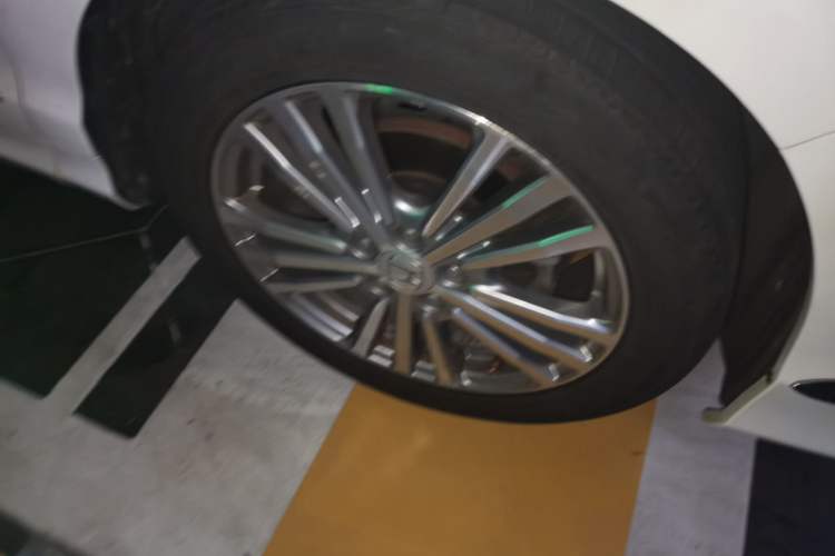 Used Honda Elysion 2016 2.4L Supreme Edition Right Front Wheel Hub