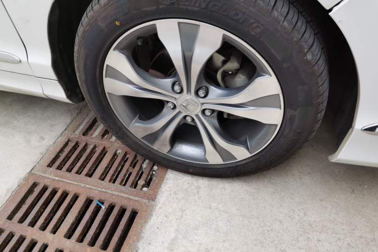 Used Honda Elysion 2016 2.4L Supreme Edition Right Front Wheel Hub