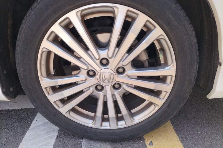 Used Honda Elysion 2016 2.4L Style Edition Right Front Wheel Hub