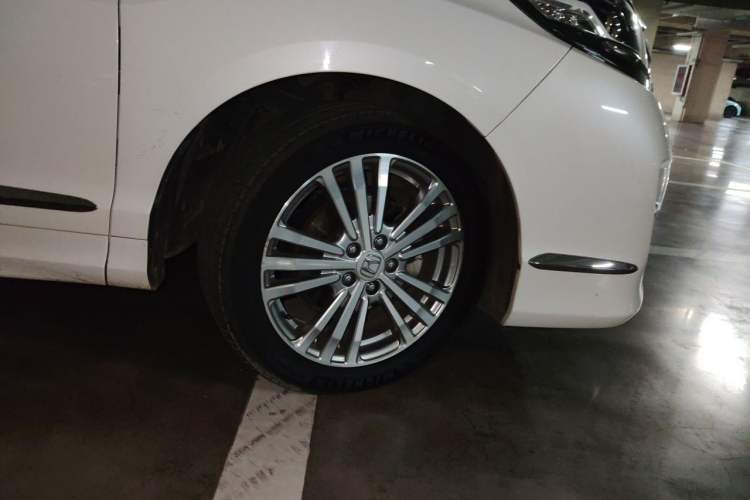 Used Honda Elysion 2016 2.4L Luxury Edition Right Front Wheel Hub