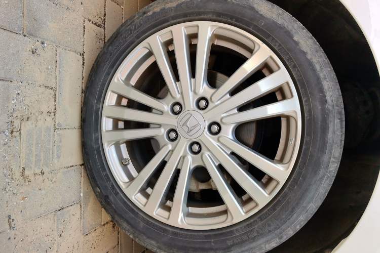 Used Honda Elysion 2016 2.4L Style Edition Right Front Wheel Hub