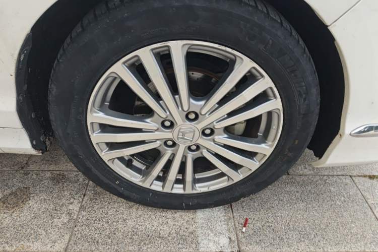 Used Honda Elysion 2016 2.4L Style Edition Right Front Wheel Hub