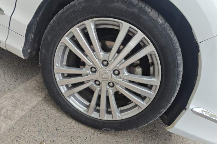 Used Honda Elysion 2016 2.4L Style Edition Right Front Wheel Hub