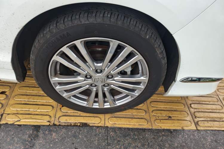 Used Honda Elysion 2016 2.4L Luxury Edition Right Front Wheel Hub