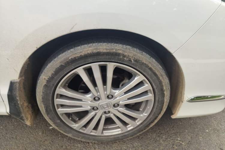 Used Honda Elysion 2016 2.4L Supreme Edition Right Front Wheel Hub