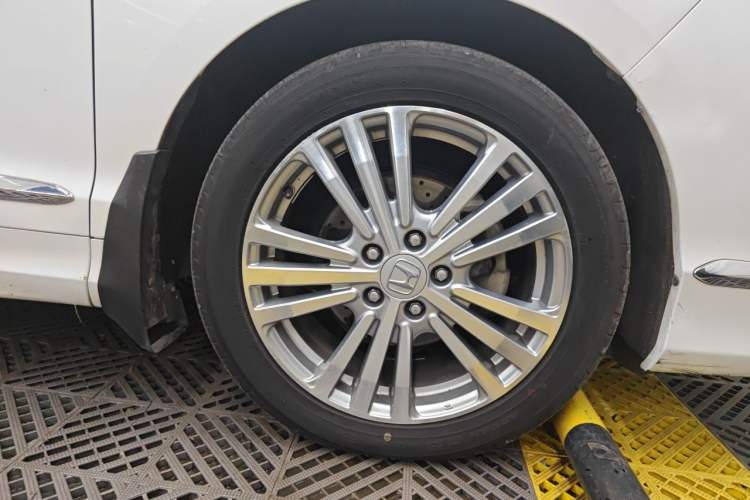 Used Honda Elysion 2016 2.4L Comfort Edition Right Front Wheel Hub