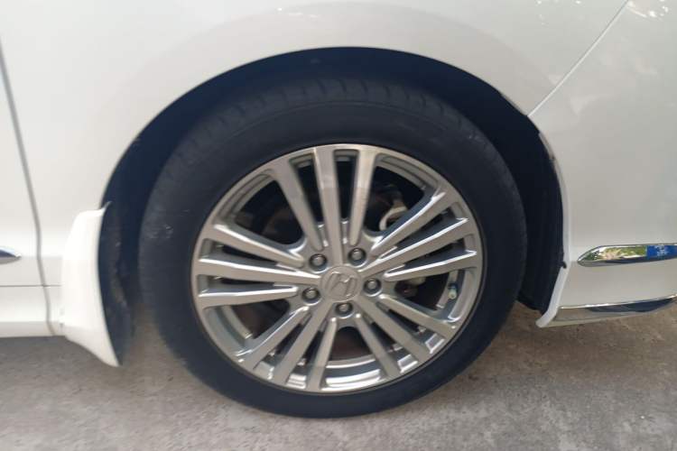 Used Honda Elysion 2016 2.4L Classic Edition Right Front Wheel Hub