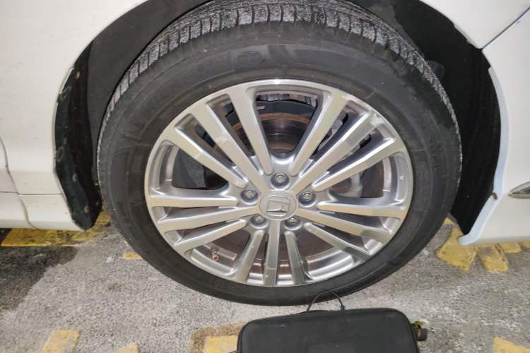 Used Honda Elysion 2016 2.4L Classic Edition Right Front Wheel Hub