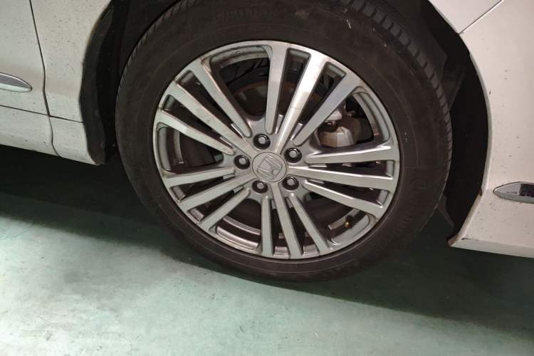 Used Honda Elysion 2016 2.4L Supreme Edition Right Front Wheel Hub