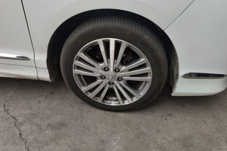 Used Honda Elysion 2016 2.4L Luxury Edition Right Front Wheel Hub
