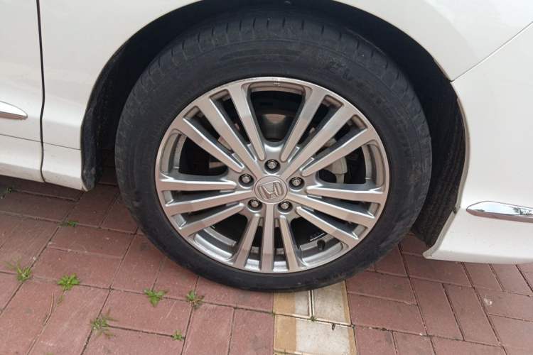Used Honda Elysion 2016 2.4L Supreme Edition Right Front Wheel Hub