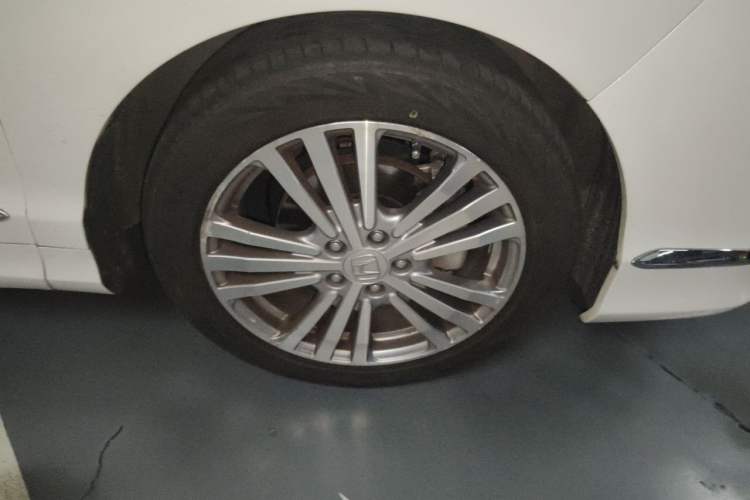 Used Honda Elysion 2016 2.4L Style Edition Right Front Wheel Hub