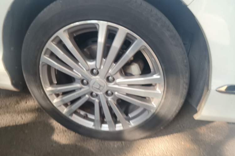 Used Honda Elysion 2016 2.4L Style Edition Right Front Wheel Hub