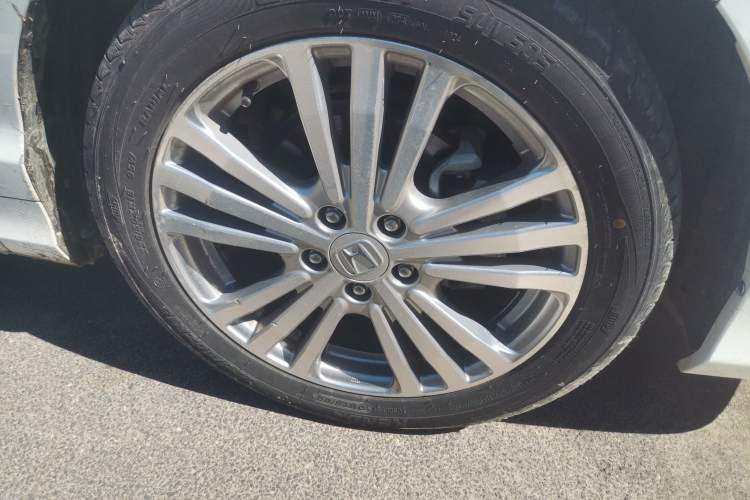 Used Honda Elysion 2016 2.4L Supreme Edition Right Front Wheel Hub