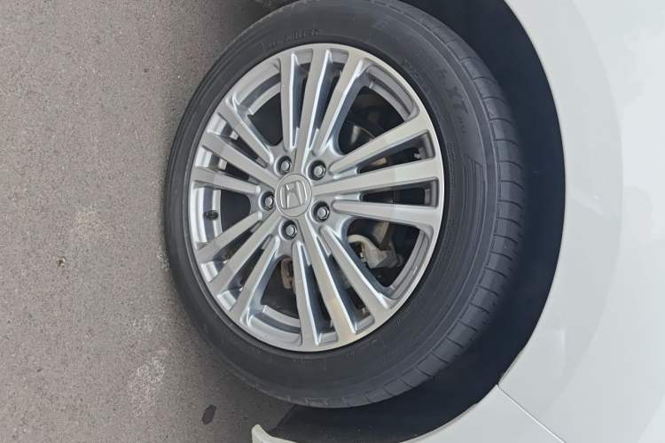 Used Honda Elysion 2016 2.4L Luxury Edition Right Front Wheel Hub