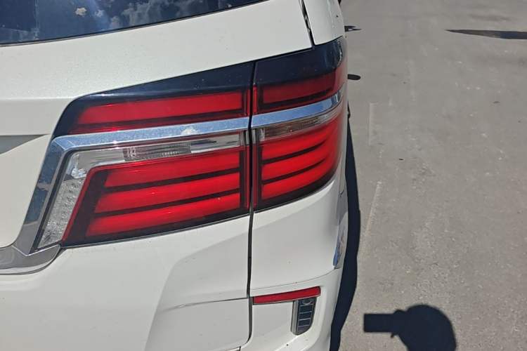 Used Honda Elysion 2016 2.4L Style Edition Right Rear Taillight