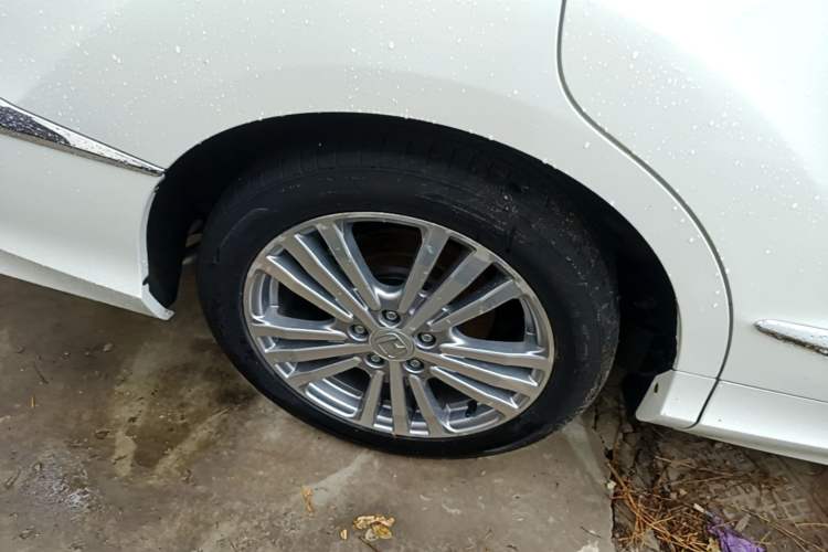 Used Honda Elysion 2016 2.4L Style Edition Right Rear Wheel Hub