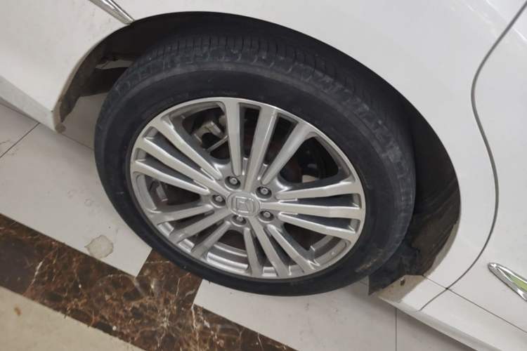 Used Honda Elysion 2016 2.4L Style Edition Right Rear Wheel Hub