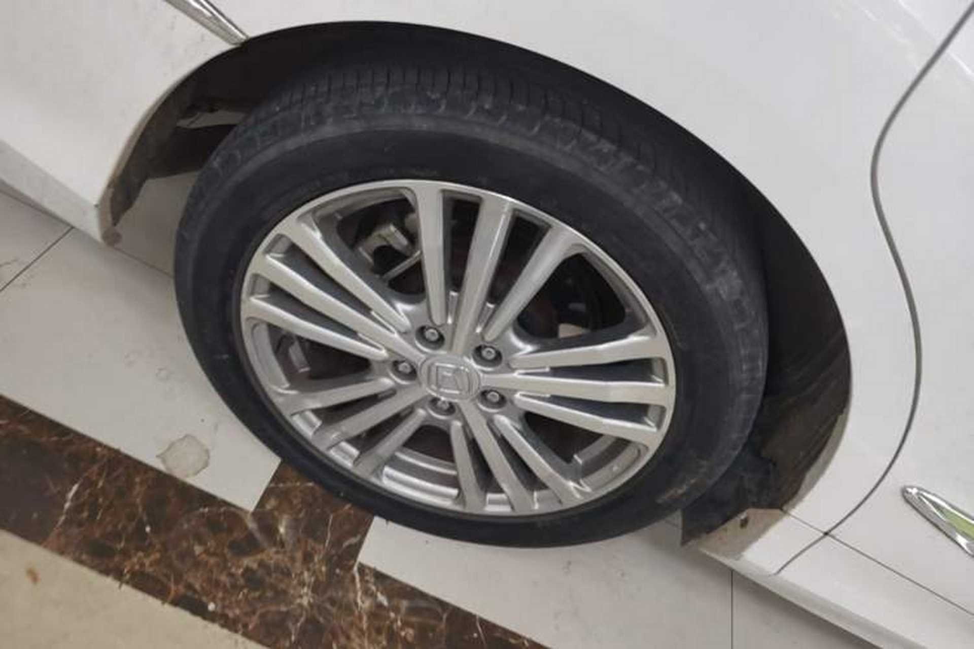 Used Honda Elysion 2016 2.4L Style Edition Right Rear Wheel Hub
