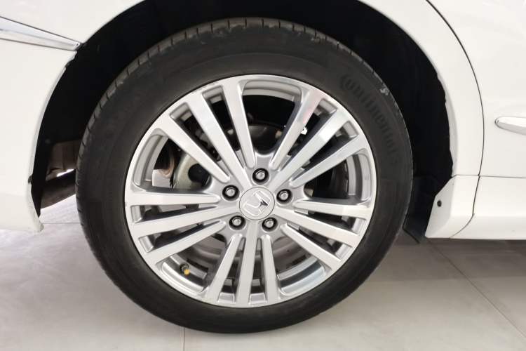 Used Honda Elysion 2016 2.4L Supreme Edition Right Rear Wheel Hub