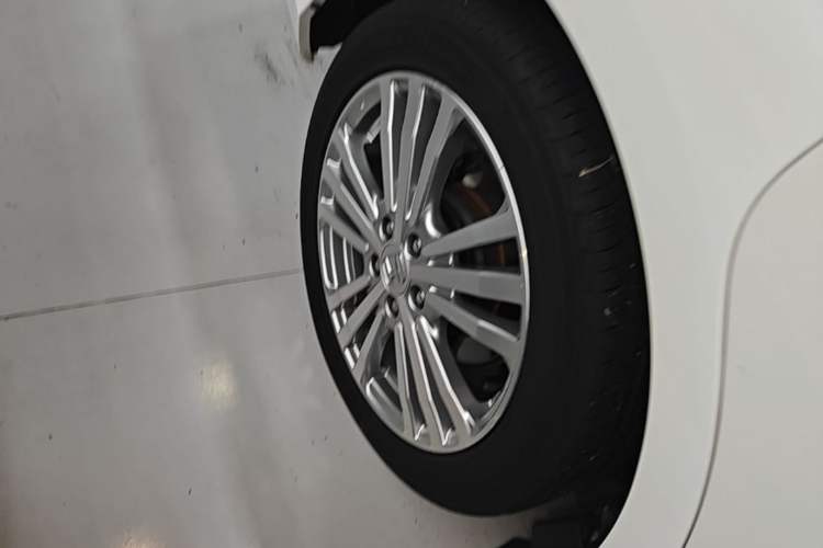 Used Honda Elysion 2016 2.4L Style Edition Right Rear Wheel Hub