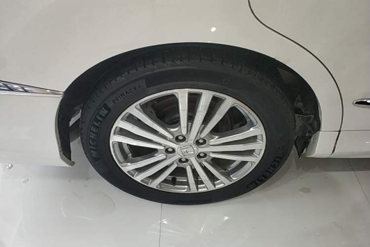 Used Honda Elysion 2016 2.4L Style Edition Right Rear Wheel Hub