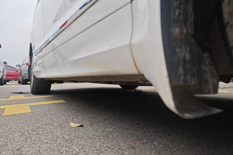 Used Honda Elysion 2016 2.4L Luxury Edition Right Side Sill