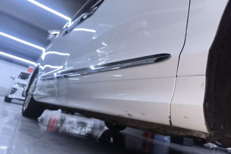 Used Honda Elysion 2016 2.4L Luxury Edition Right Side Sill