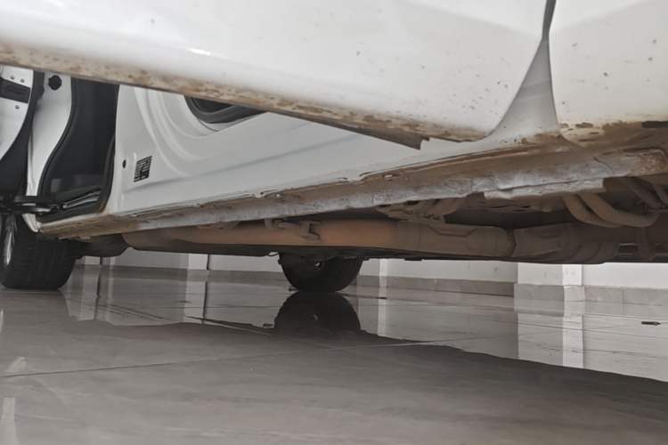 Used Honda Elysion 2016 2.4L Supreme Edition Right Side Sill