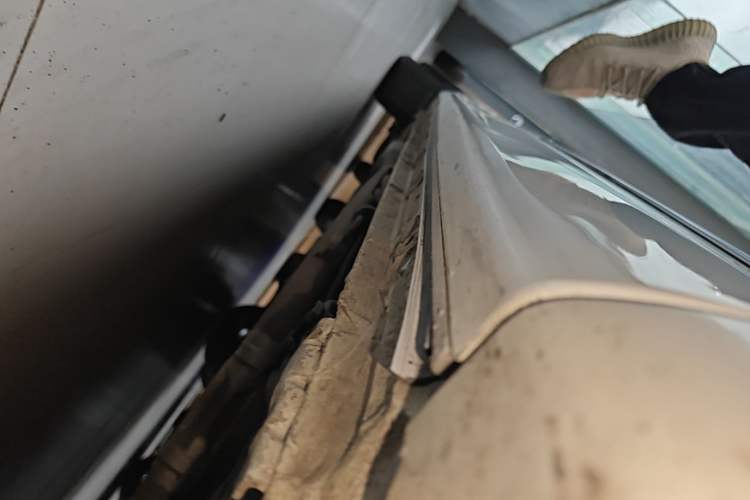 Used Honda Elysion 2016 2.4L Style Edition Right Side Sill