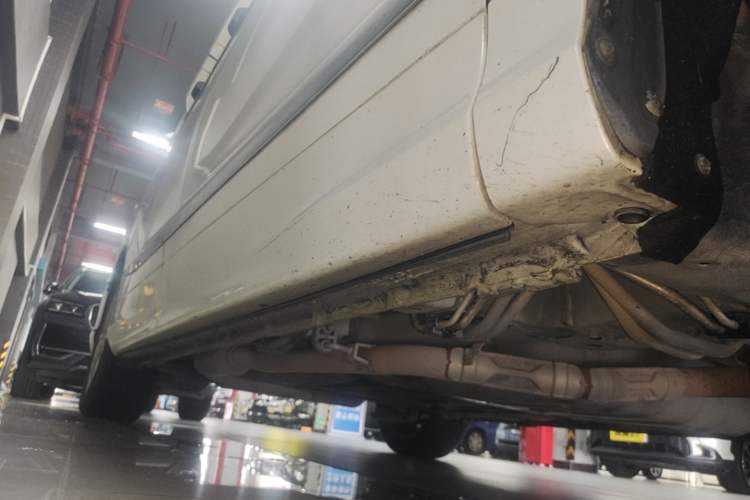 Used Honda Elysion 2016 2.4L Comfort Edition Right Side Sill