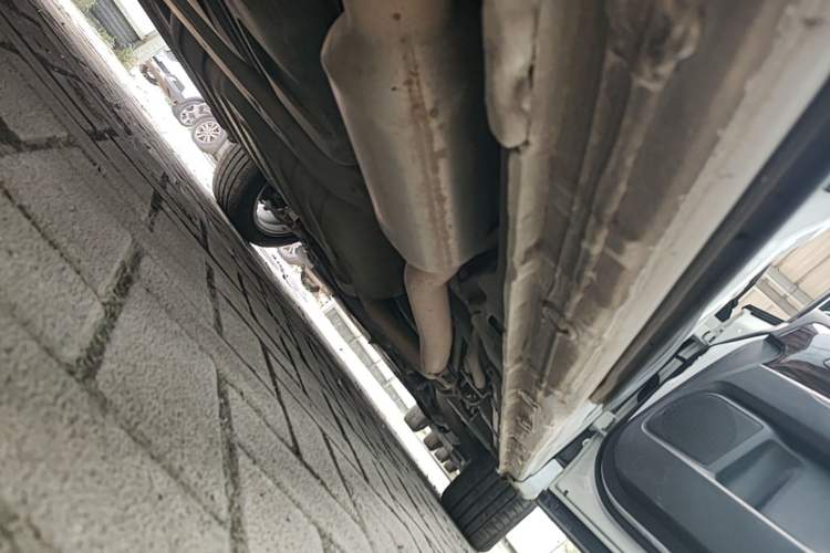 Used Honda Elysion 2016 2.4L Supreme Edition Right Side Sill