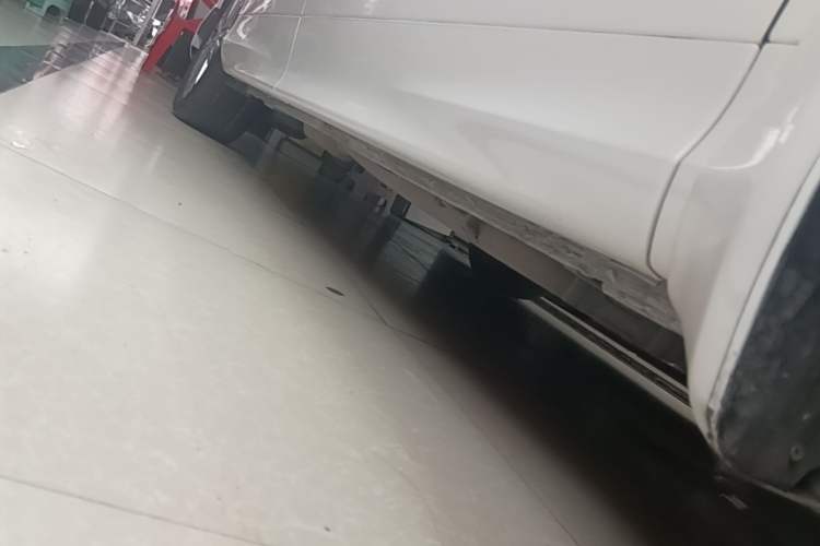 Used Honda Elysion 2016 2.4L Luxury Edition Right Side Sill