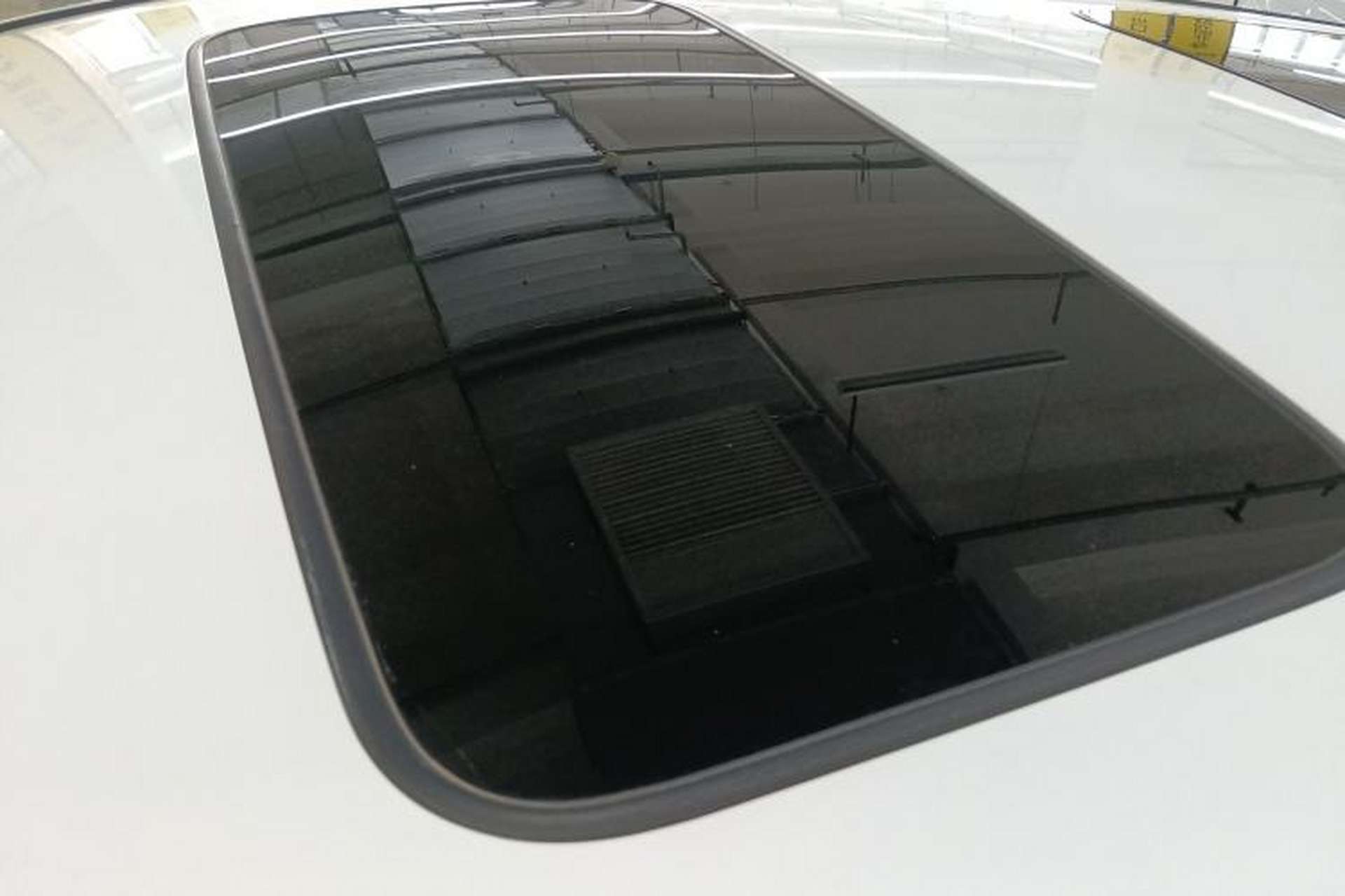 Used Honda Elysion 2016 2.4L Luxury Edition Roof