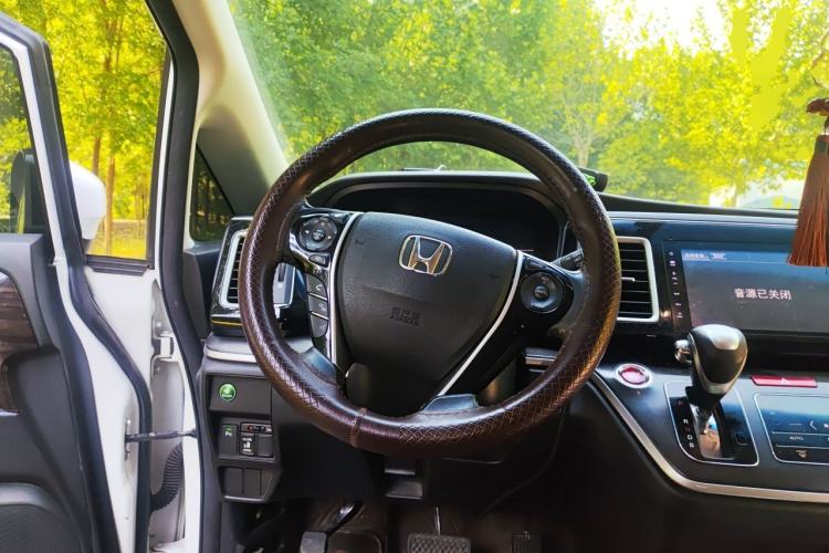 Used Honda Elysion 2016 2.4L Comfort Edition Steering Wheel
