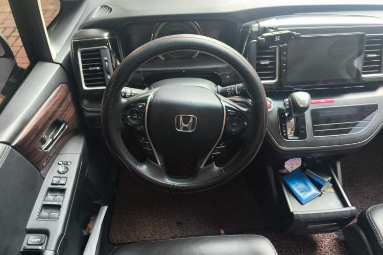 Used Honda Elysion 2016 2.4L Luxury Edition Steering Wheel