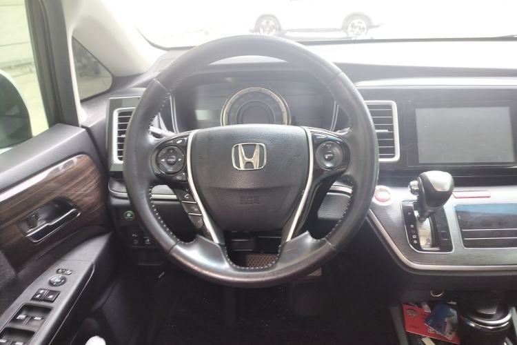 Used Honda Elysion 2016 2.4L Comfort Edition Steering Wheel