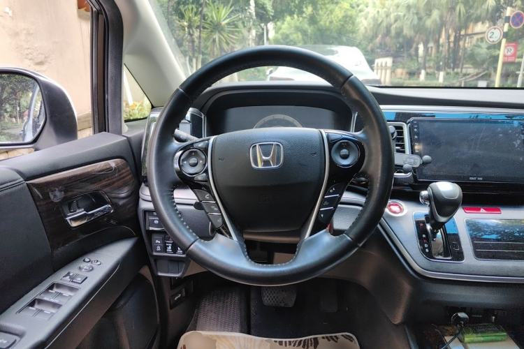 Used Honda Elysion 2016 2.4L Luxury Edition Steering Wheel