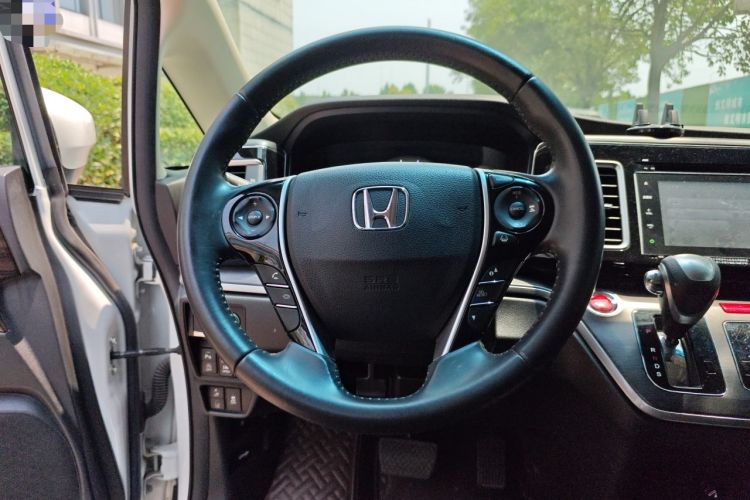 Used Honda Elysion 2016 2.4L Supreme Edition Steering Wheel
