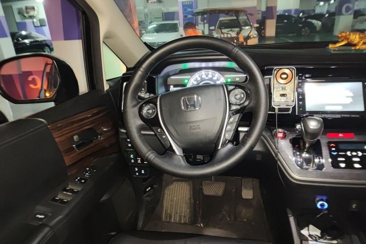 Used Honda Elysion 2016 2.4L Supreme Edition Steering Wheel